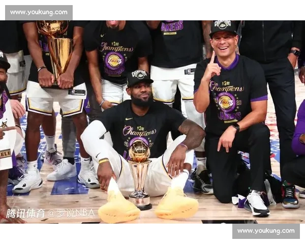 湖人热火首战火花四溅詹姆斯率队迎接总决赛新考验巅峰对决悬念拉满