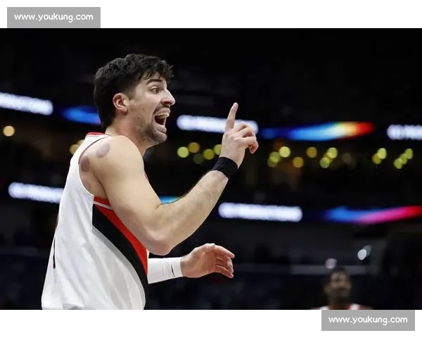 勇士对阵开拓者比赛走势解析与战术关键全面前瞻核心球员表现预测