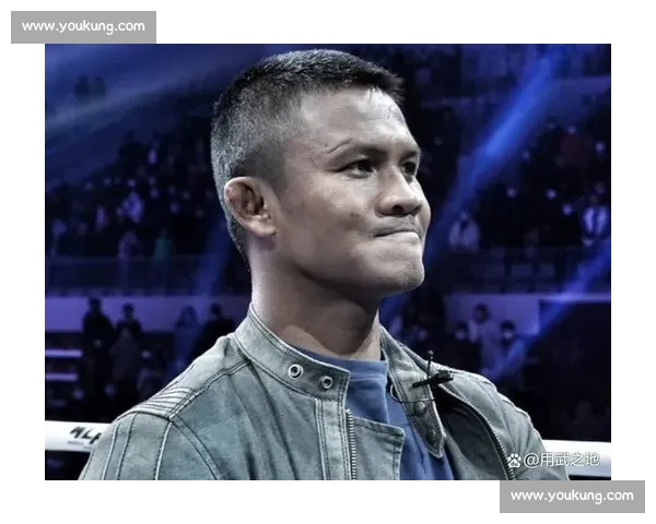 播求对决袁兵巅峰之战泰拳力量与中国硬汉的正面对撞全程高燃回顾