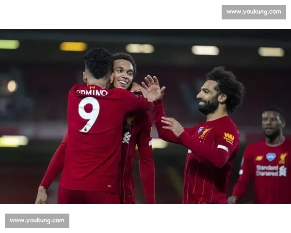 恒大对阵汉堡焦点之战揭示中欧豪门碰撞的战术悬念与赛季前景走势关注